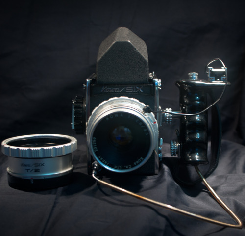 The Kowa / Six - a 6x6, medium format with leaf shuttered lenses. Often referred to as the &ldquo;po