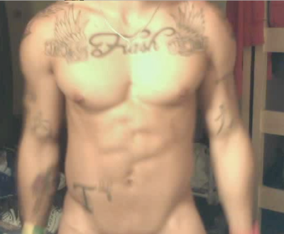 dominicanblackboy:  A sexxy moment wit yummy hotboy Flash Wade!😍