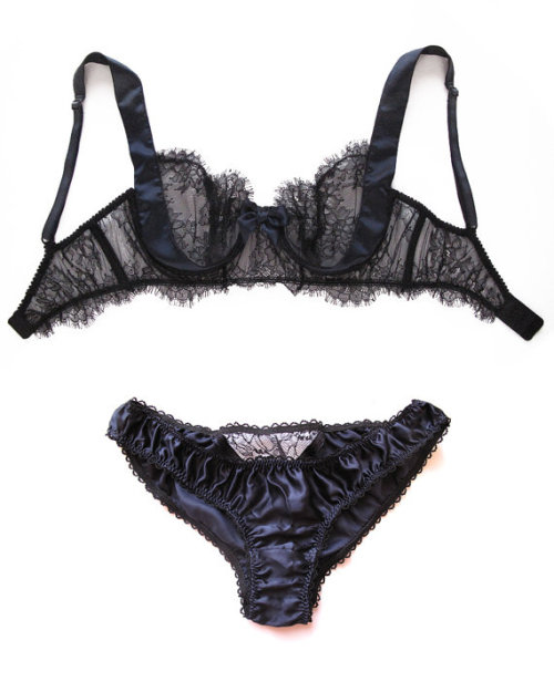 inlovewithburlesquelingerie: Marianna Giordana