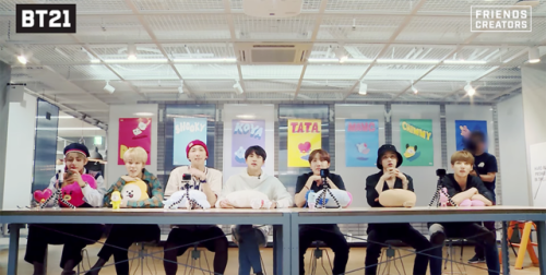 mochidust: Can you tell maknae line from hyung line? hint: it’s in the pillows :)