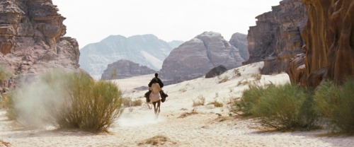 laimagenprecisa:Movies/Theeb (Naji Abu Nowar, 2014)Western.