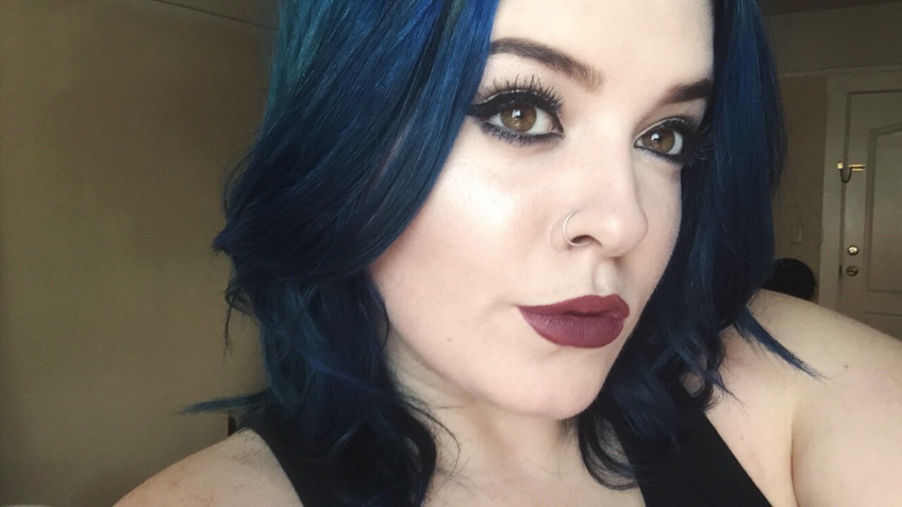 mermaidcharm:  Today is the first day I put on makeup and did my hair all week. Been