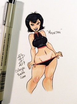 callmepo: Milfy Mavis shows off her moontan. After all, the light