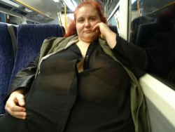 bbwjuju:  Train ride back from London 