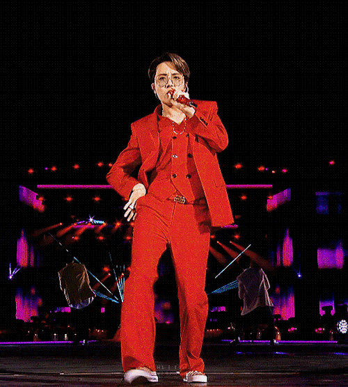 6/100days Of Jung Hoseok |red Suit Supremacy