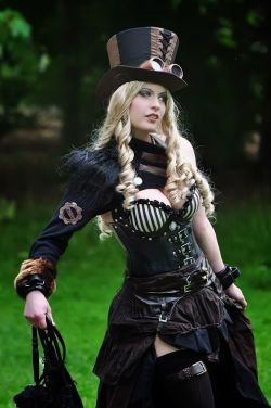 steampunk-girl:  Steampunk GirlSteampunk Girl Twitter