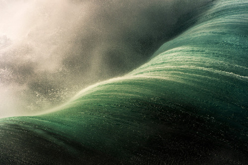 itscolossal:See more: A Black and Blue Life: A Coal Miner Becomes a Photographer of Exquisite Waves and Seascapes / Photos by Ray Collins [10 photos]