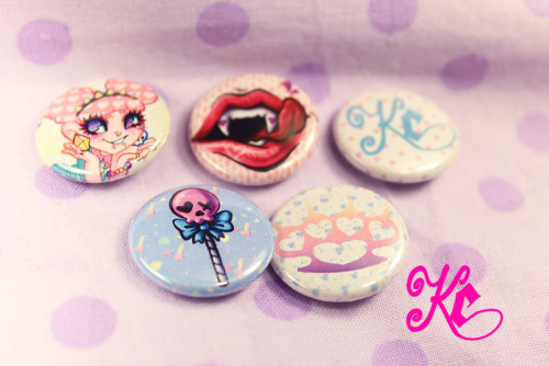 thunder-bunny:  Kawaiicore Button Set (5 Buttons) $5