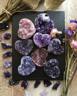 bekkathyst: Two of the items I am most excited to be adding to the shop on Friday: small amethyst druzy hearts from Uruguay, and small rose quartz spheres! Soooo lovely 😍  www.bekkathyst.com 