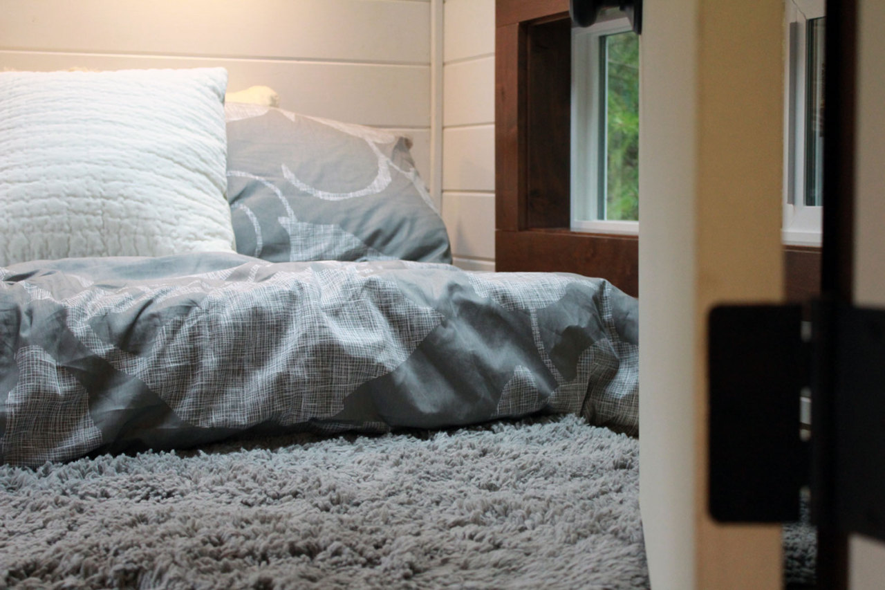tinyhousetown:  A tiny house designed for a family of four who wanted a retro-styled