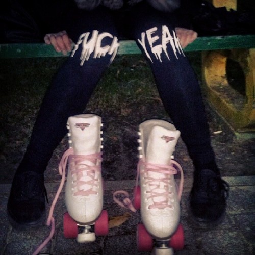 horrorcat:  they see me rolin’ they hatin’today I skated some with my friend. “some” because it’s freezing cold after sunset :I 