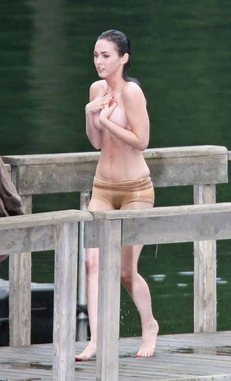 toplessbeachcelebs:  Megan Fox (Actress) adult photos