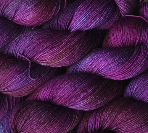 kinfolkyarn: Kinfolk Yarn and Fibre Steadfast Sock Yarn available here.75% Super Wash Merino Wool / 