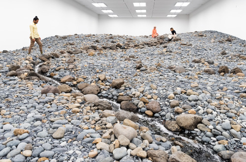 Olafur Eliasson. Riverbed, 2014. Installer for “Water”, GOMA - 2019/2020water, volcanic stones (blue