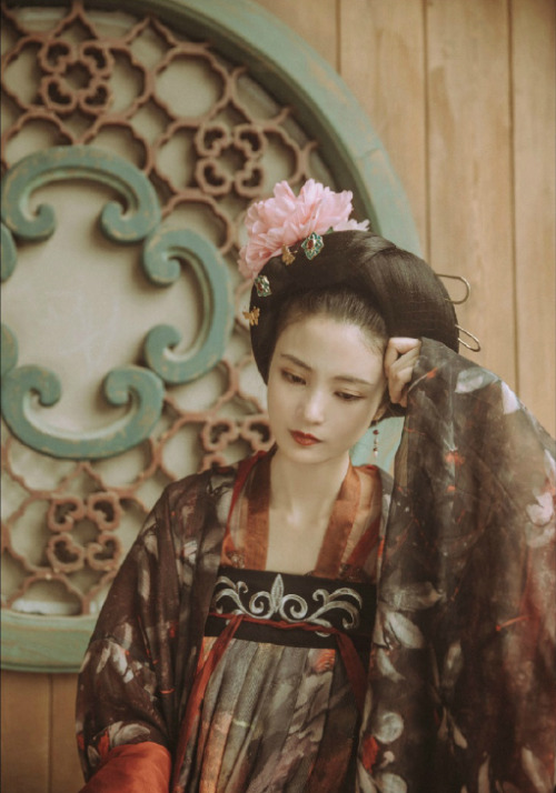 Traditional Chinese hanfu photography | Tang dynasty princess 太平公主 by 姬小妖