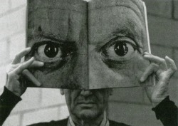 inneroptics:  Charles Eames posing with a