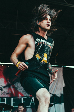 piercethebeau:  mattvogel:  Beau of Blessthefall