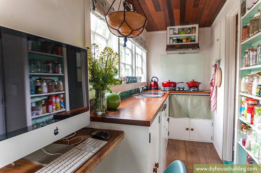 tinyhousedarling:  DIY House Building PLANS - $89 for Framing Plans I want this home!
