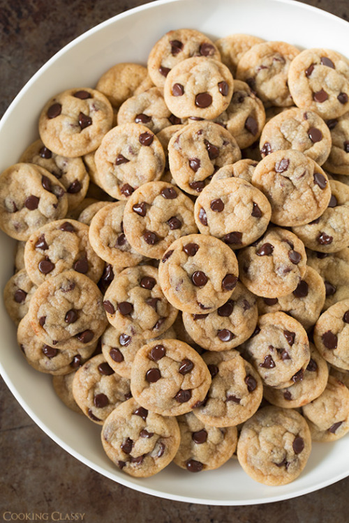 verticalfood:  Chocolate Chip Cookie Bites (by Cooking Classy) 