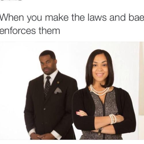 arsenicandgoldlace:A real black power couple. I’m here for The Mosby’s
