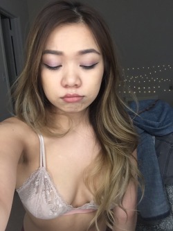 Asian Girl Selfies