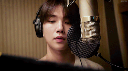 Pink Sweat$, Seventeen’s Dk & Joshua – 17 :: Behind The Scenes