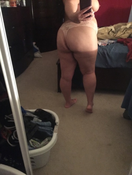 wethardandnasty: Snapshots before work * If you like it Reblog it!!!