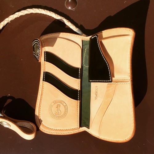 denimheads:  Look inside of this amazing wallet from @soxisix_handmade_belts . Outside, there’s a bl