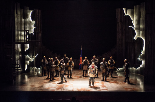 everythingscenic:Henry IV (Parts 1 and 2). Alexander Dodge.Shakespeare Theatre, Washington D.C.