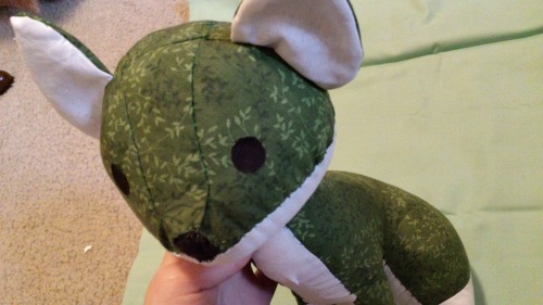 lapyslazuly: I’m doing plush commissions! Hi there everyone! I’m in a bind and I could&n