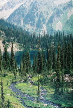 moody-nature:  Lower Jade Lake | By Christina