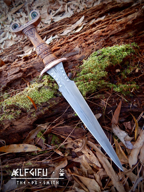 valhallawaits:  rashystreakers:  ÆLFGIFU: “Elf Gift” Blade Length: 8 inches: 1080 Edges, 1095 cable centerRicasso: 1.75 inchesHandle: 3.5 inchesOverall: 14.5 inches ———————— Like the birth of fawn and flowerSpring arrives in its timeThe