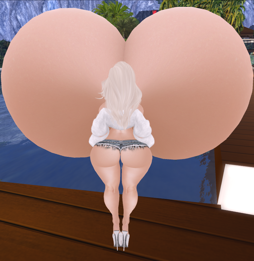 ditzydollydaydream:  Daddy has been growing me so slow it’s got me so antsy ~ 