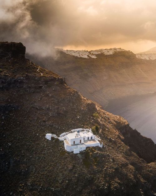 Στο Ημεροβίγλι της Σαντορίνης| Imerovigli, Santorini island, Cyclades island group - Greece by Adr