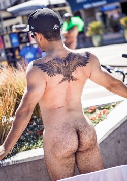 ffistil:  misterjackdarling:  There can never be enough photos of furry boy butts.  For more follow http://ffistil.tumblr.com