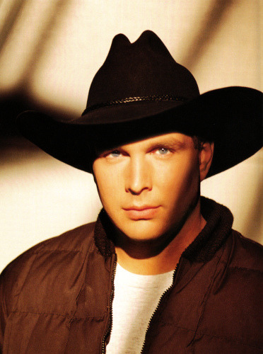 the-real-country-life:  When these men sing its damn near enough to rip the heart