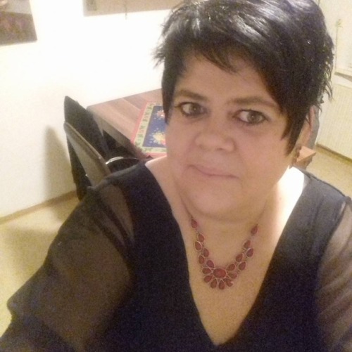 schlampenficker007:  nutzvieherziehung:  eychey:  exposememakemefamous:  Läufige Fickhure aus P