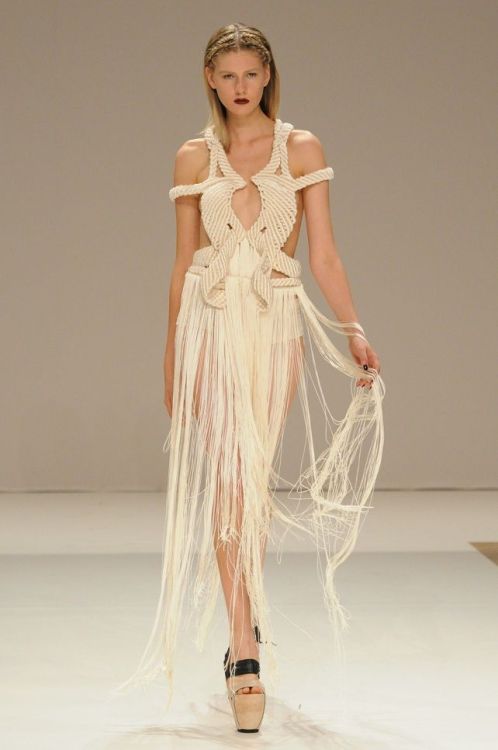 Eleanor Amoroso - SS12