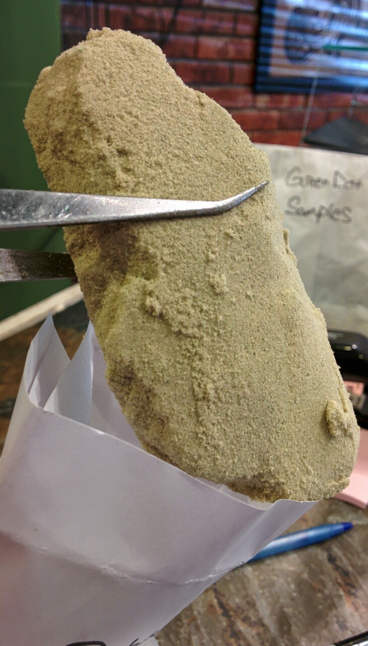 greendreamhealthservices:  At least an oz of Puss Kush Kief getting ready to be weighed