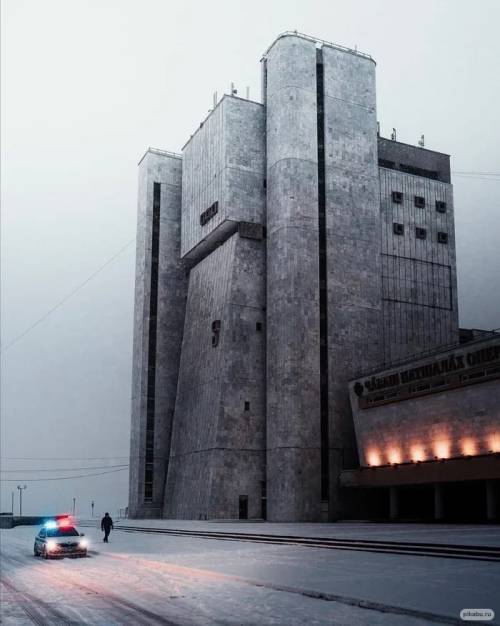 evilbuildingsblog:  Chuvash State Opera and Ballet Theater