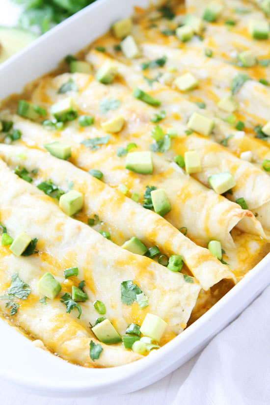 foodffs:  Creamy Spinach and Cheese Green Chile Enchiladas  Really nice recipes.