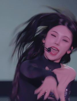 YEJI'Crown On My Head' [240522]