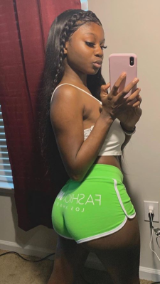 pytparty:Her young bubble butt is so juicy 💦💦💦