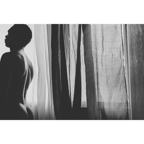 morenowild:  DE CANTO - #shadow #photoshoot #vscocam 
