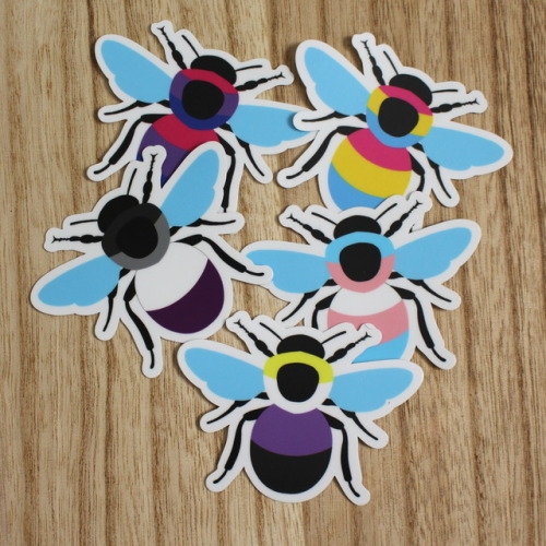 New in the Brilliant Botany Shop: Rainbow Bee Magnets!A few folks asked for magnets of my rainbow pr