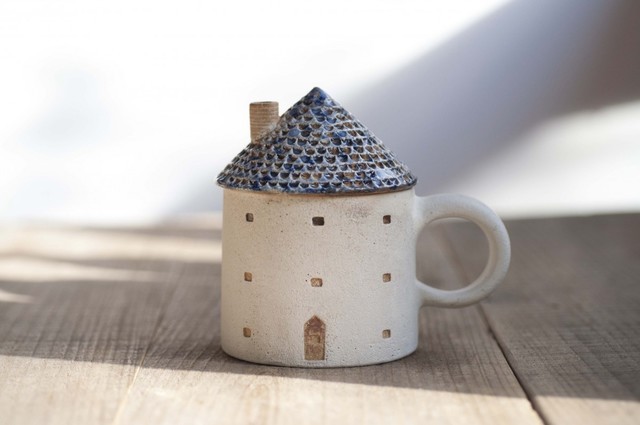 thewinterotter:  sosuperawesome:   Mug houses by forest-seed on iichi  • So Super