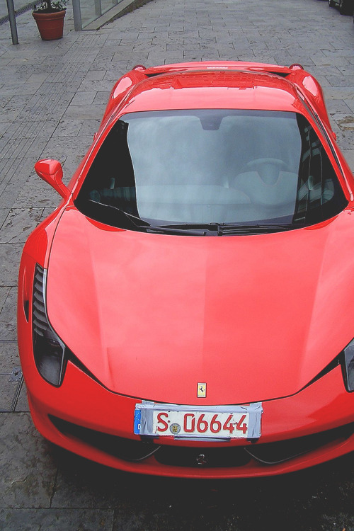 luxegen:  Don’t just reblog, Follow for more Clean Luxury! http://luxegen.tumblr.com 
