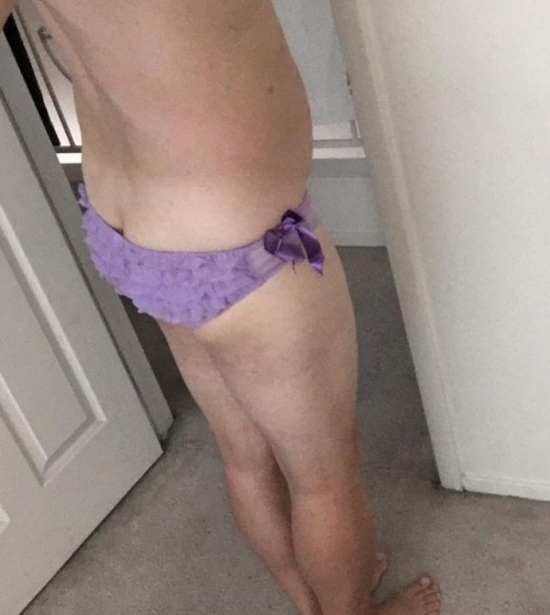 Love these purple panties. #crossdress #crossdressing #sissyboi #crossdresser #femboy #crossdressers