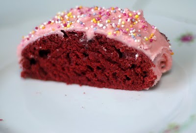 alloftheveganfood:  Vegan Cake Round Up Vegan Vanilla Cake Vegan Avocado Chocolate