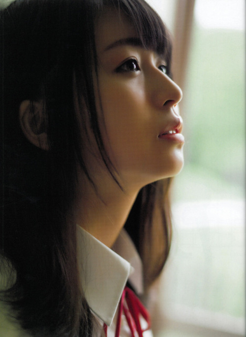voz46:  Nagahama Neru 1st Photobook 「Koko Kara」